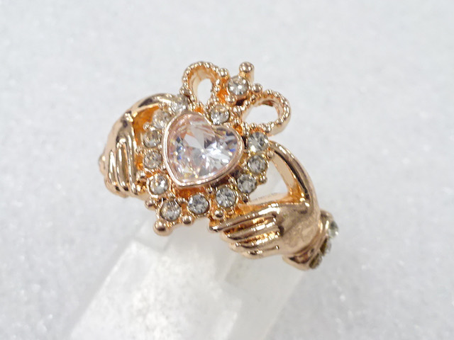 クリスタル　指輪(9号)